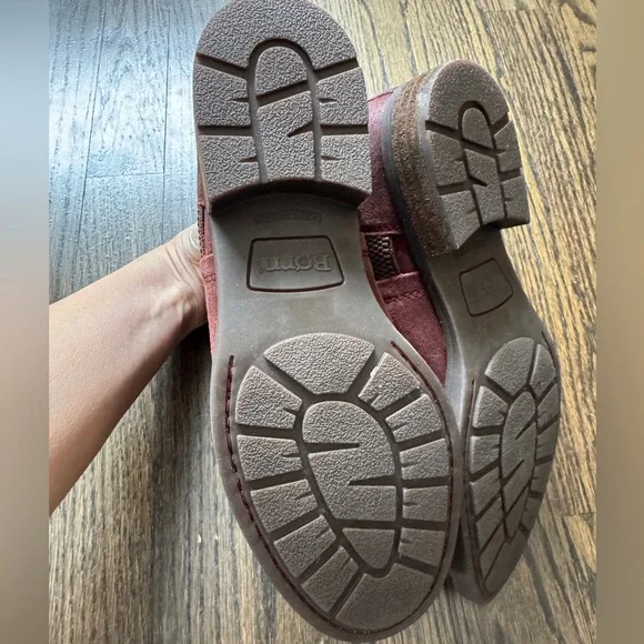 Born • Women's Brenta Comfort Booties (6) - Picture 9 of 9